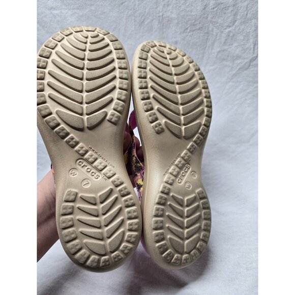 CROCS Women's Capri V Graphic Sequin Flip Flop Women's Size 7 - Picture 4 of 7